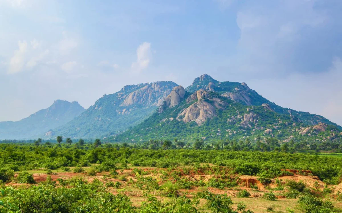 ત્રિકૂટ    ૧